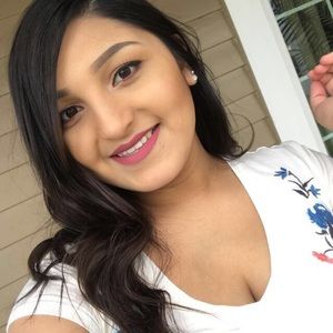 Meet your Posher, Araceli